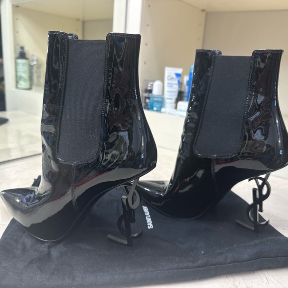 Saint Laurent Shoes - Saint Laurent Glossy Black Heeled Boots